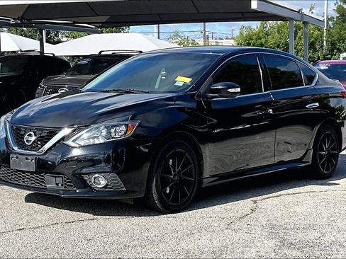 Used 2019 Nissan Sentra SR FWD image 2