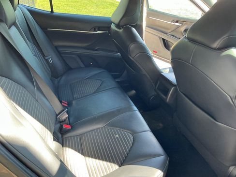 Used 2021 Toyota Camry SE FWD image 20