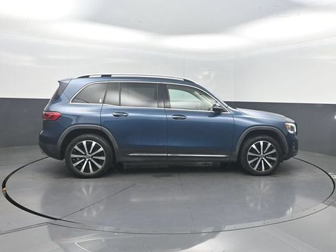 Used 2022 Mercedes-Benz GLB 250 image 30