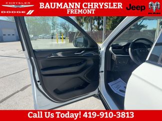 Used 2023 Jeep Grand Cherokee L Laredo w/ Luxury Tech Group I AWD/4WD video 2