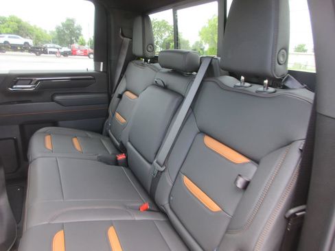 New 2026 GMC Sierra 2500 AT4 w/ AT4 Premium Plus Package AWD/4WD image 13