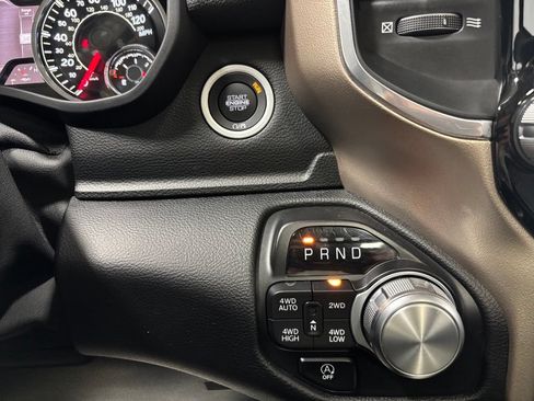 Used 2022 RAM 1500 Laramie AWD/4WD image 22