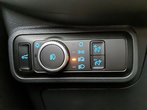 Used 2025 Ford Explorer Active w/ Active Comfort Package image 24