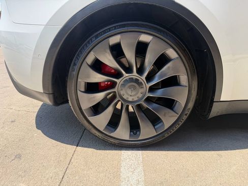 Used 2022 Tesla Model Y Performance AWD/4WD image 48