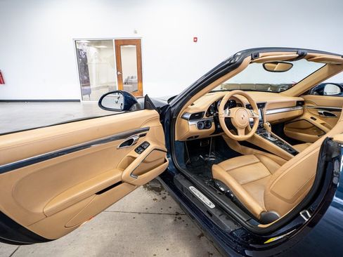 Used 2013 Porsche 911 Carrera S image 30