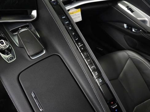 Used 2024 Chevrolet Corvette Stingray Coupe w/ Z51 Performance Package image 41