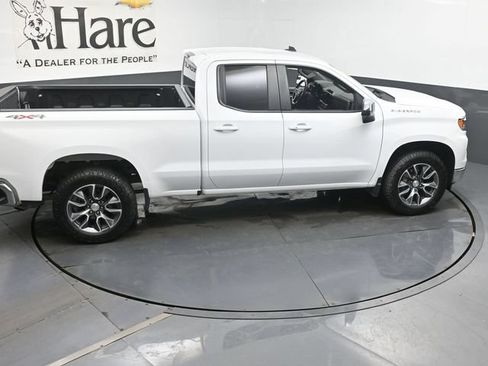 Used 2023 Chevrolet Silverado 1500 LT AWD/4WD image 35