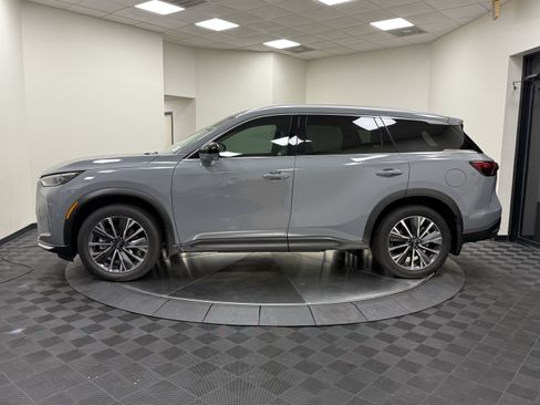 Certified 2027 INFINITI QX60 Luxe w/ Cargo Package FWD image 4