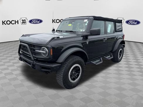Used 2022 Ford Bronco 4-Door w/ Sasquatch Package AWD/4WD image 3
