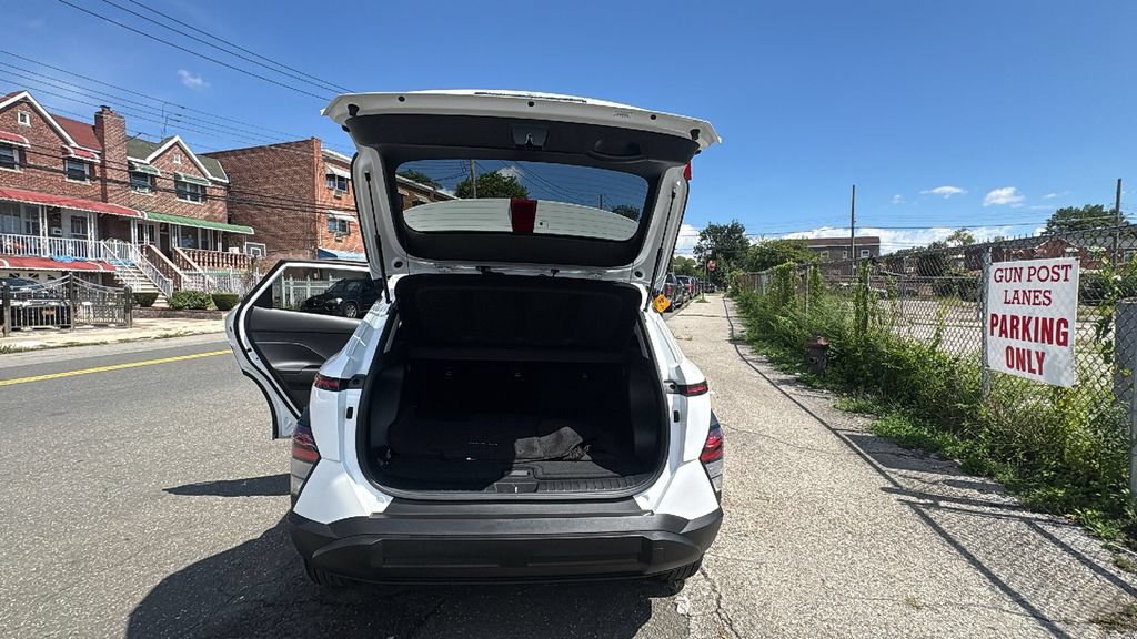 Used 2024 Hyundai Kona SEL AWD/4WD image 29
