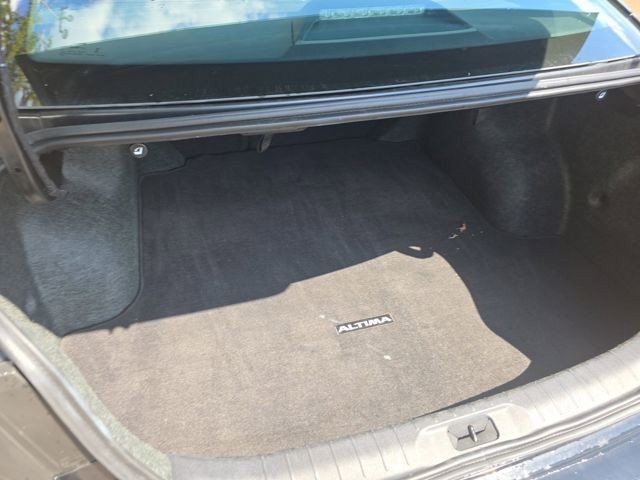 Used 2025 Nissan Altima 2.5 SR FWD image 16