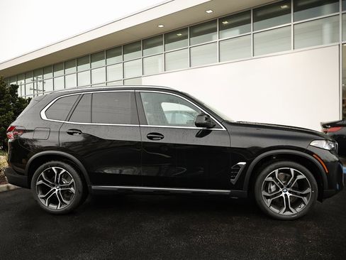 New 2026 BMW X5 xDrive40i w/ Climate Comfort Package image 4