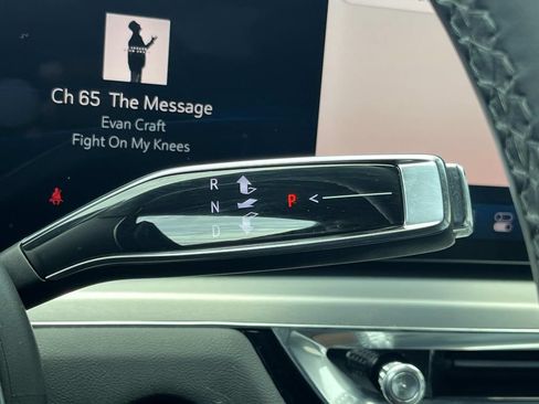 Used 2024 Cadillac Lyriq Sport RWD image 32