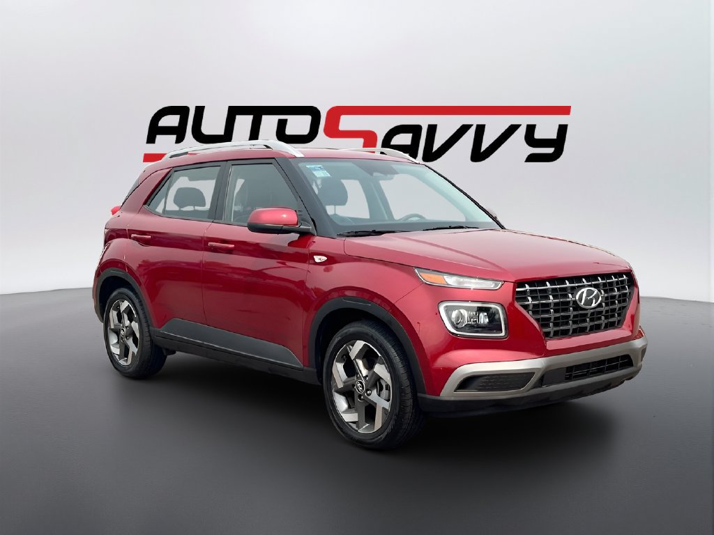 Used 2025 Hyundai Venue Limited FWD image 1