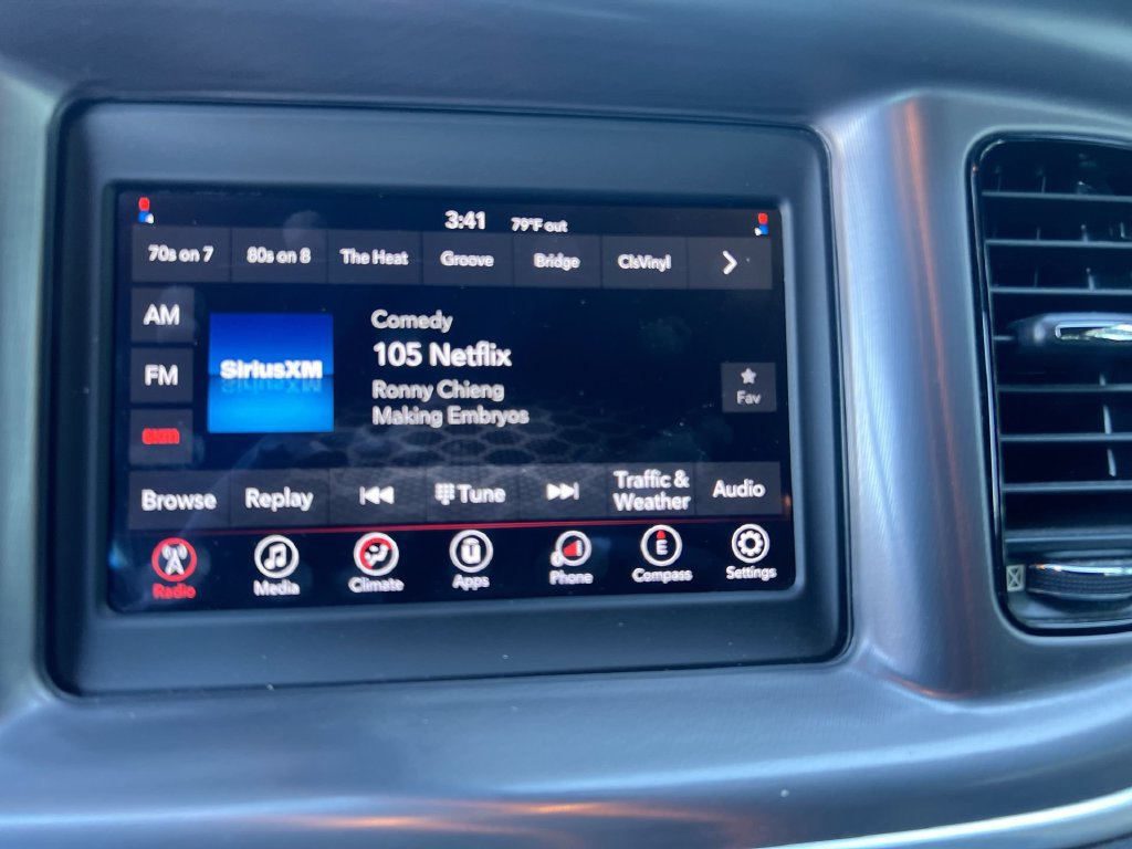 Used 2019 Dodge Charger SXT w/ Blacktop Package RWD image 12