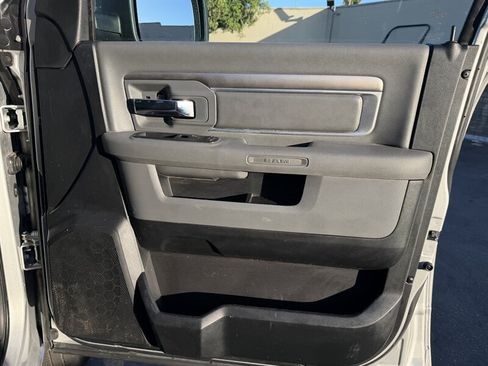 Used 2016 RAM 1500 Big Horn AWD/4WD image 38