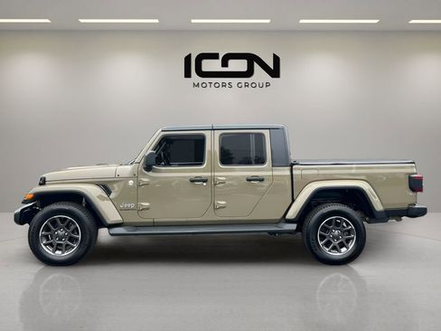 Used 2020 Jeep Gladiator Overland AWD/4WD image 2