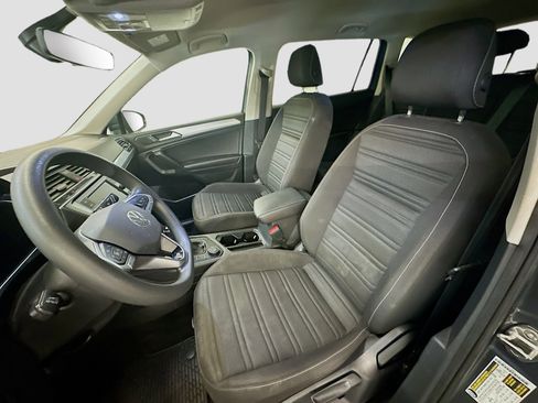Used 2023 Volkswagen Tiguan S image 13