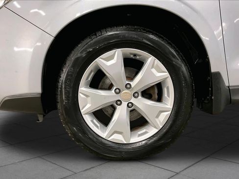 Used 2015 Subaru Forester 2.5i w/ Alloy Wheel Package AWD/4WD image 11