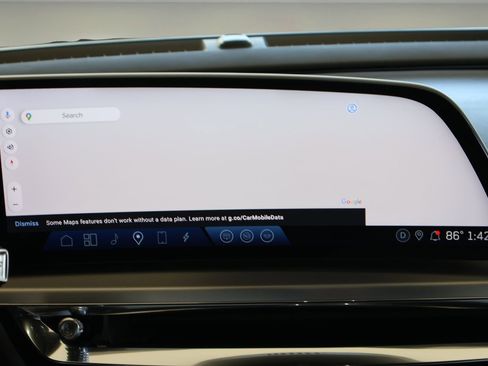 Certified 2023 Cadillac Lyriq 2WD image 17