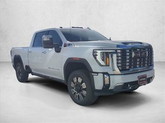 New 2026 GMC Sierra 2500 Denali w/ Denali Reserve Package AWD/4WD video 3