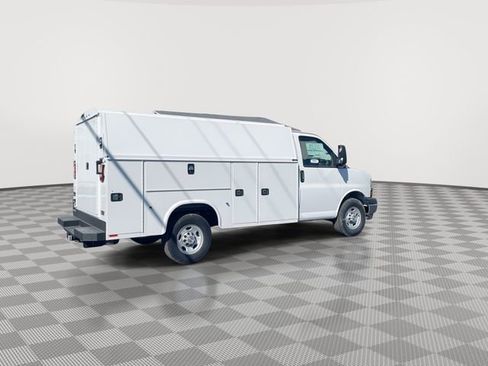 New 2025 Chevrolet Express 3500 w/ Power Convenience Package RWD image 11