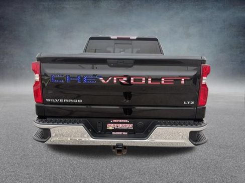 Used 2021 Chevrolet Silverado 1500 LTZ AWD/4WD image 9