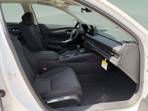 New 2026 Honda Accord SE image 19