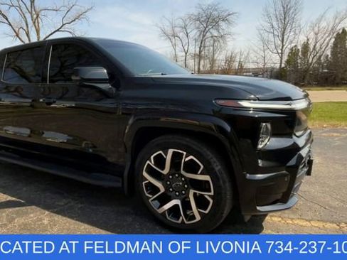 Certified 2024 Chevrolet Silverado EV RST AWD/4WD image 2