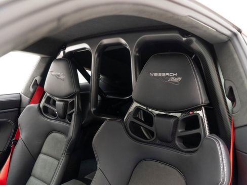 Certified 2025 Porsche 911 GT3 RS image 23