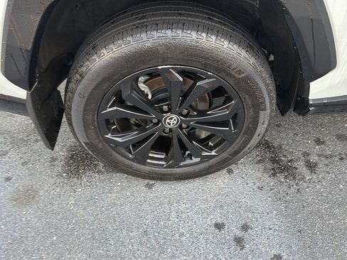 Certified 2024 Toyota RAV4 XSE AWD/4WD image 39