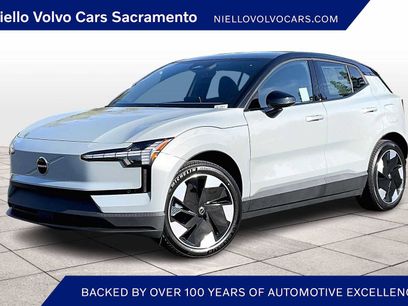 New 2025 Volvo EX30 Plus w/ Protection Package Premier