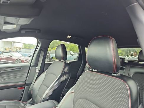 Used 2025 Ford Escape ST-Line Select AWD/4WD image 15