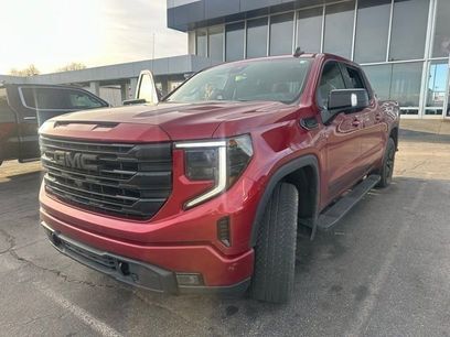Used 2022 GMC Sierra 1500 Elevation w/ Elevation Premium Package