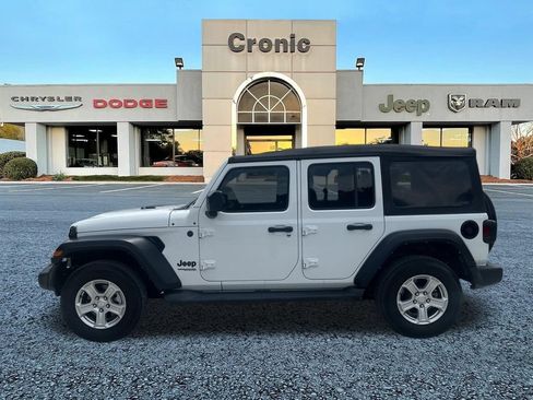 Used 2022 Jeep Wrangler Unlimited Sport AWD/4WD image 6