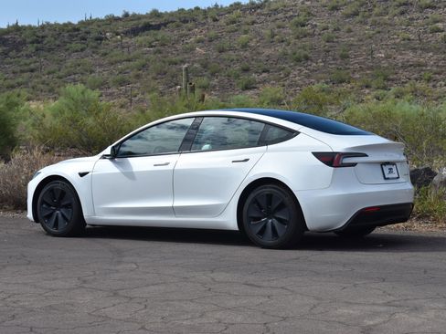 Used 2024 Tesla Model 3 Long Range RWD image 4