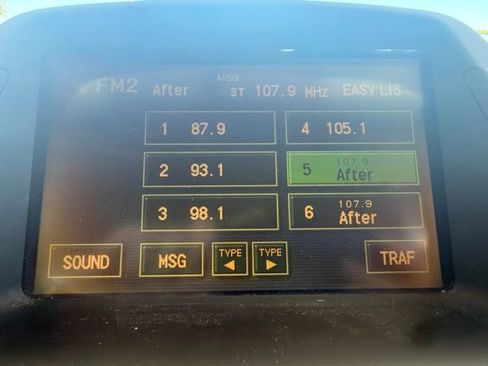 Used 2005 Toyota Prius w/ Pkg 4 FWD image 31