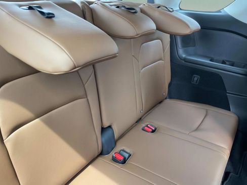 New 2026 Nissan Pathfinder Platinum AWD/4WD image 18
