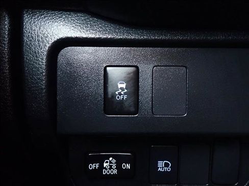 Used 2023 Toyota Tacoma SR AWD/4WD image 22