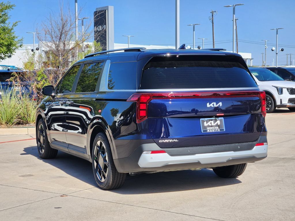 New 2027 Kia Carnival EX FWD image 4