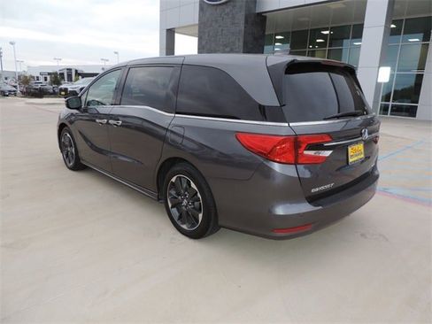 Used 2024 Honda Odyssey Elite image 7