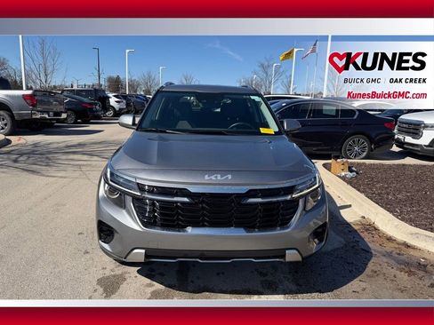 Used 2025 Kia Seltos S image 3