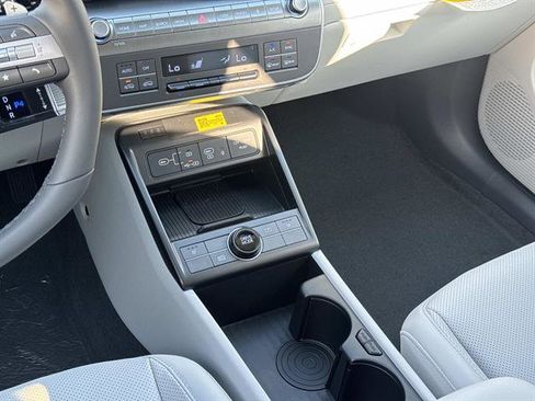 New 2026 Hyundai Kona SEL Premium image 12