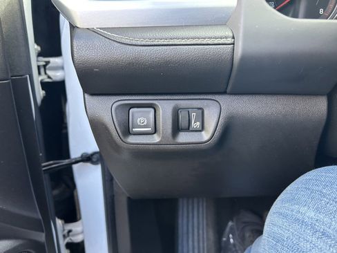 Used 2023 GMC Acadia SLE w/ Driver Convenience Package AWD/4WD image 23