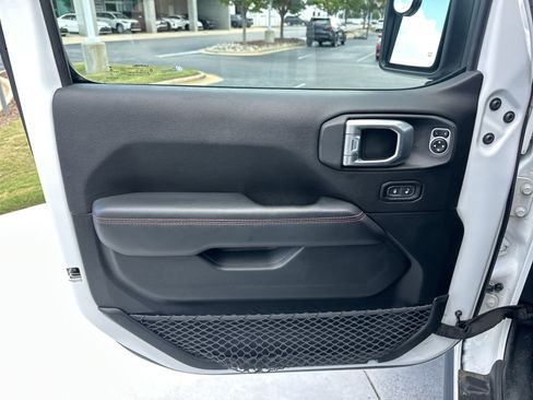 Used 2020 Jeep Gladiator Rubicon AWD/4WD image 14