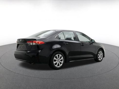 Used 2025 Toyota Corolla LE FWD image 7