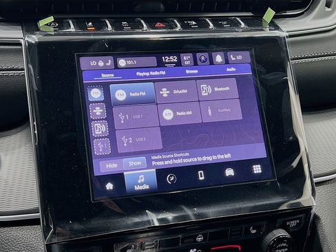 New 2025 Jeep Grand Cherokee Laredo w/ Luxury Tech Group I image 29