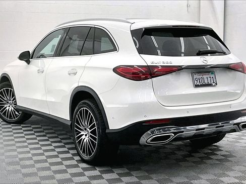Used 2026 Mercedes-Benz GLC 300 image 10