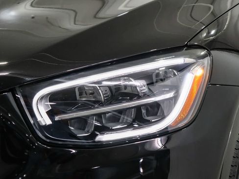 Used 2021 Mercedes-Benz GLC 300 image 7