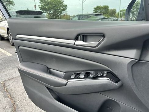 Used 2024 Nissan Altima 2.5 SR w/ SR Premium Package AWD/4WD image 31